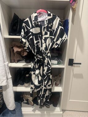 Bluivy Black and White Geometric Midi Shirt Dress- gathered front style